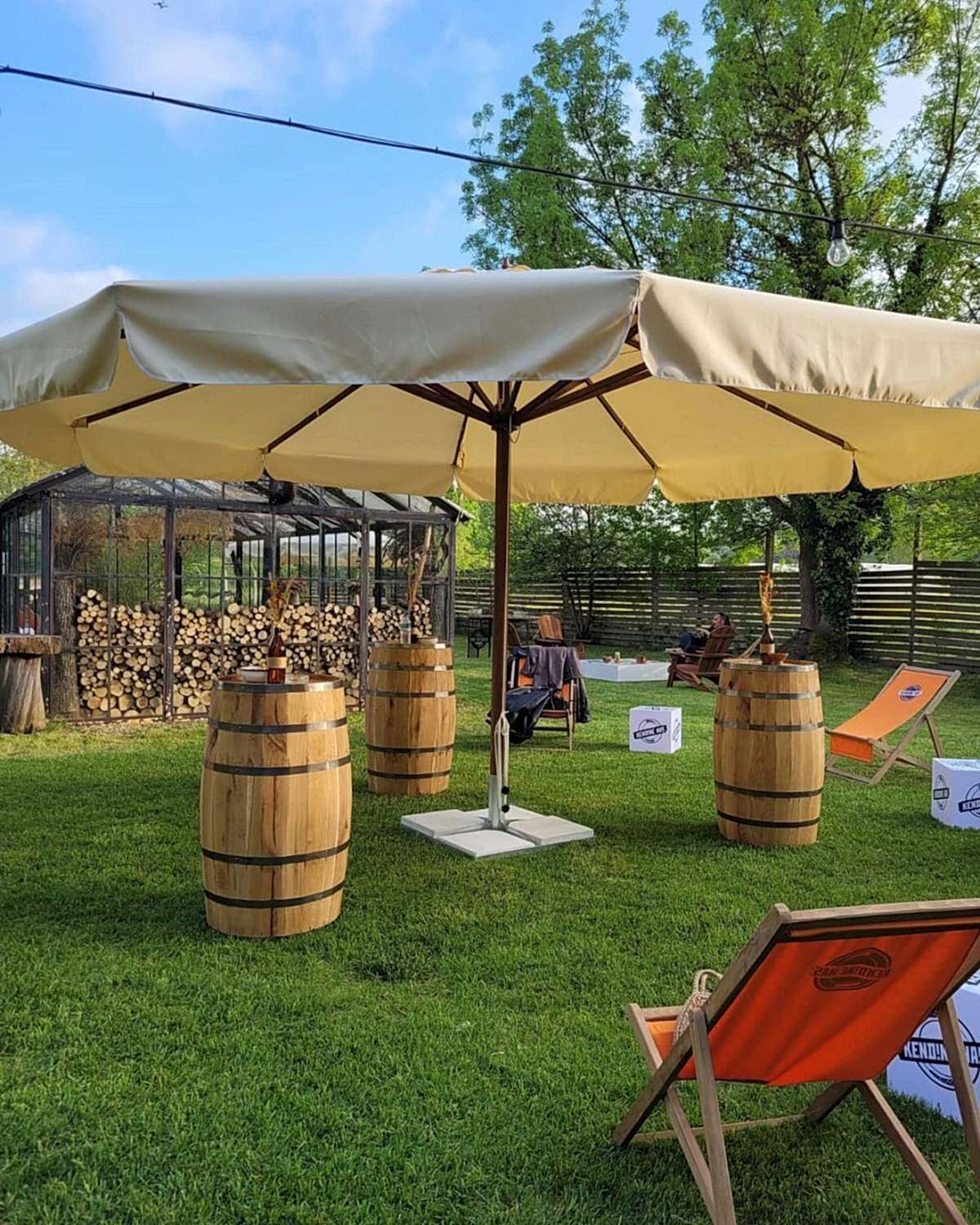 Dev Şemsiye Kiralama