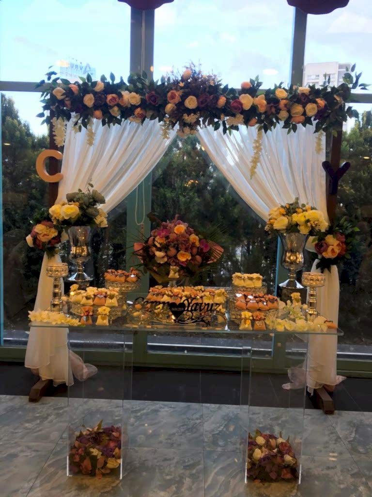 Pleski Nişan Masası Kiralama